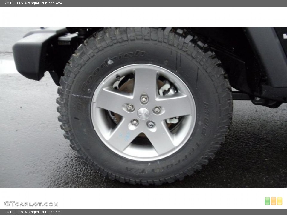 2011 Jeep Wrangler Rubicon 4x4 Wheel and Tire Photo #46538457