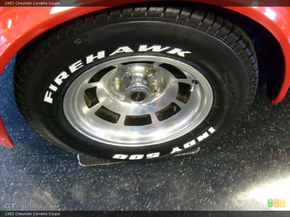 1982 Chevrolet Corvette Coupe Wheel and Tire Photo #46549088
