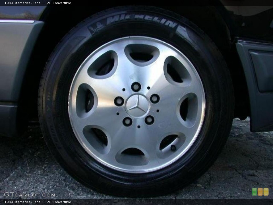 1994 Mercedes-Benz E 320 Convertible Wheel and Tire Photo #46560357