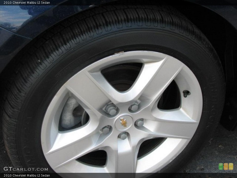 2010 Chevrolet Malibu LS Sedan Wheel and Tire Photo #46596452