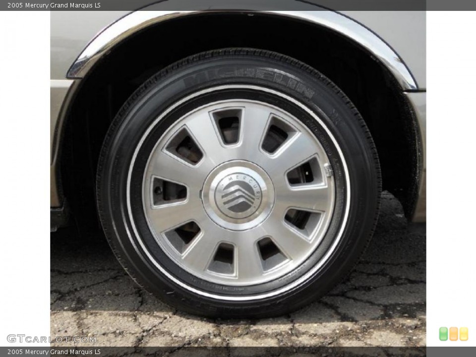 2005 Mercury Grand Marquis LS Wheel and Tire Photo #46664714