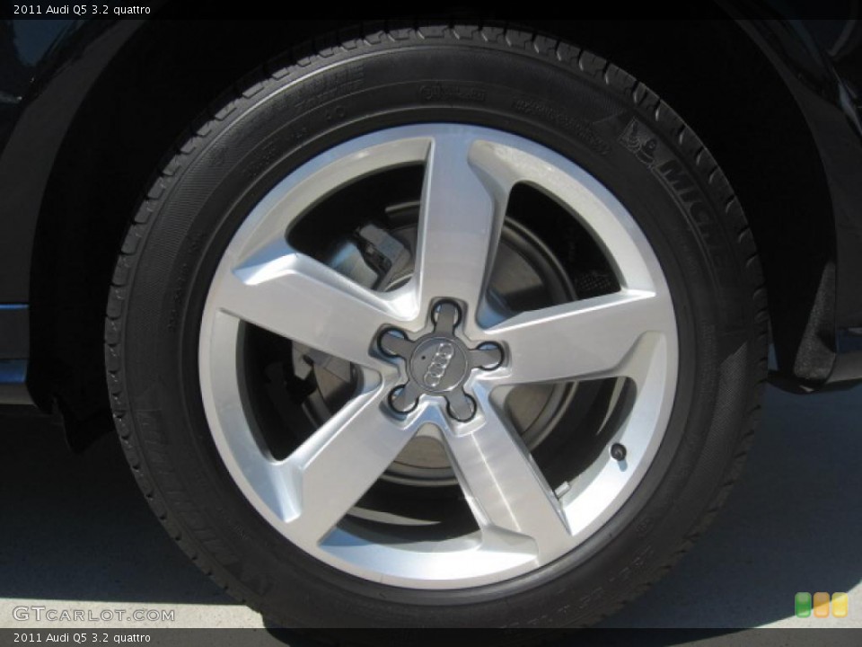 2011 Audi Q5 3.2 quattro Wheel and Tire Photo #46669997