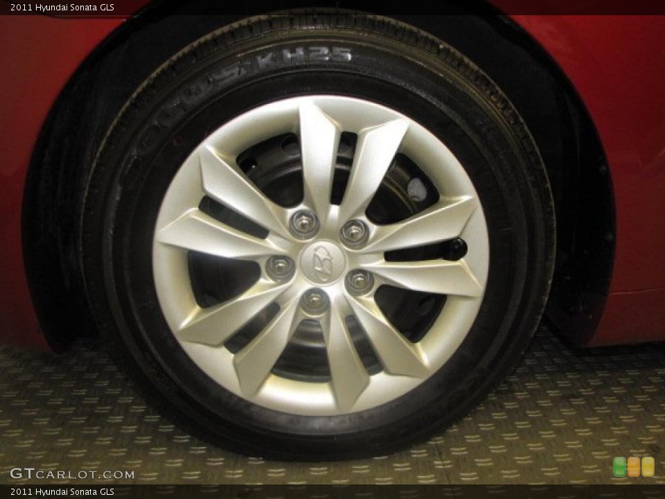 2011 Hyundai Sonata GLS Wheel and Tire Photo #46675661