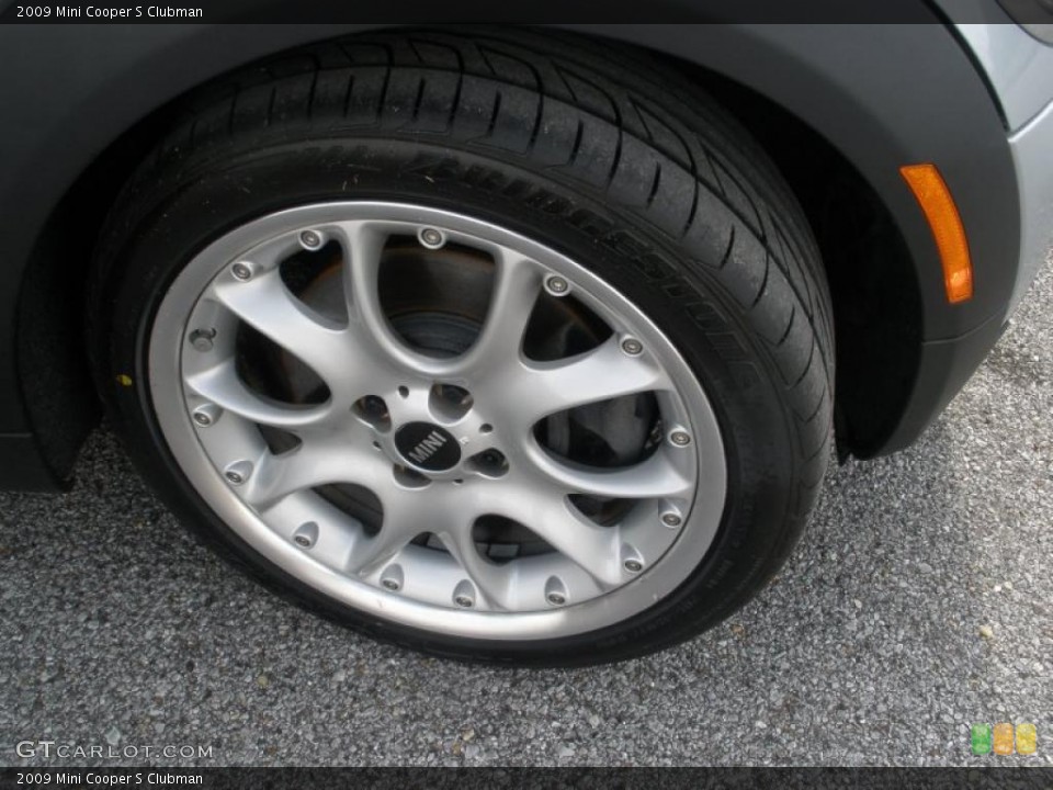 2009 Mini Cooper S Clubman Wheel and Tire Photo #46689458