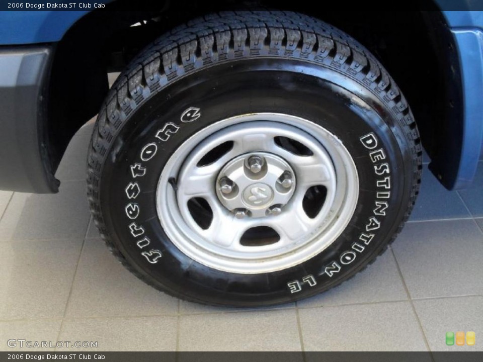 2006 Dodge Dakota ST Club Cab Wheel and Tire Photo #46696001