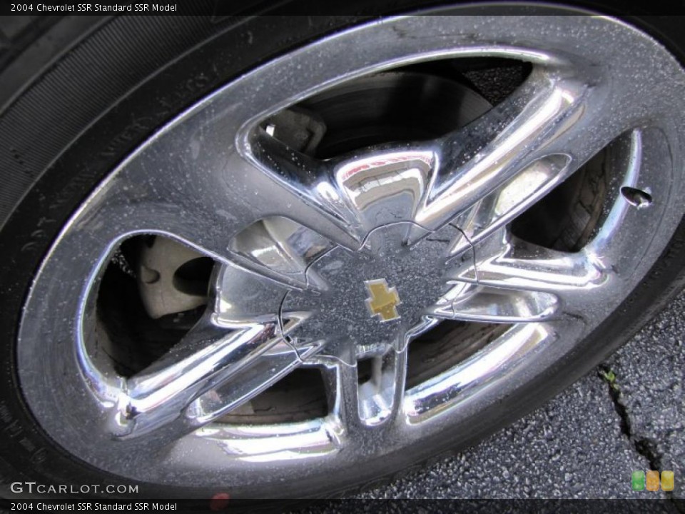 2004 Chevrolet SSR  Wheel and Tire Photo #46708950