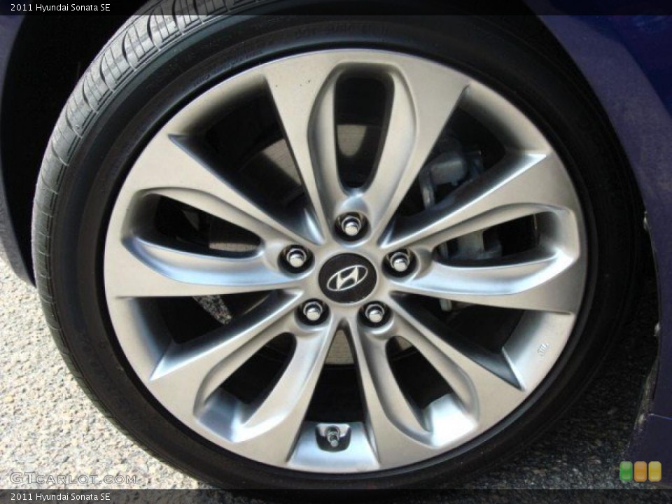 2011 Hyundai Sonata SE Wheel and Tire Photo #46763592