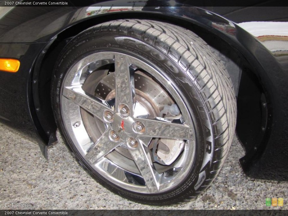 2007 Chevrolet Corvette Convertible Wheel and Tire Photo #46771716
