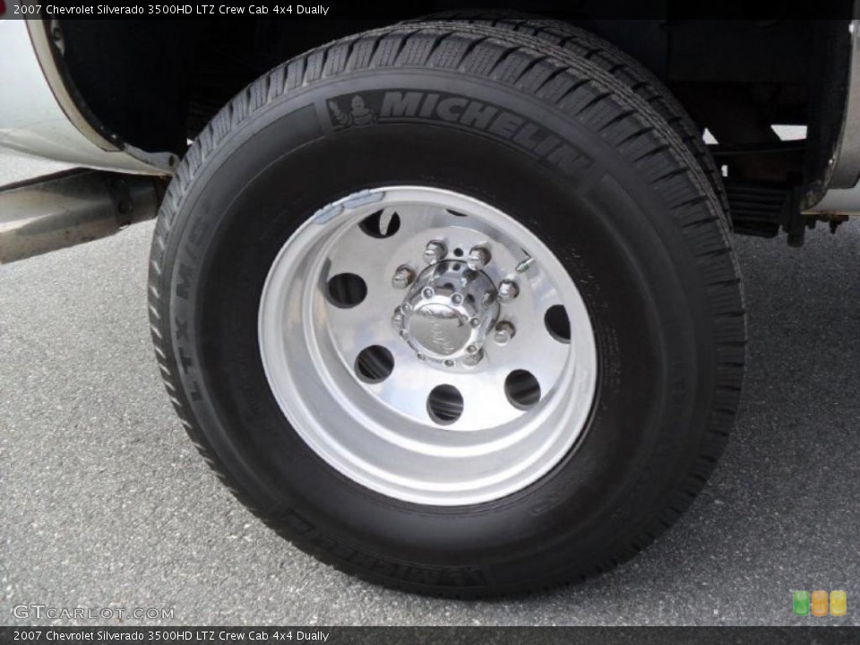 2007 Chevrolet Silverado 3500HD LTZ Crew Cab 4x4 Dually Wheel and Tire Photo #46814250