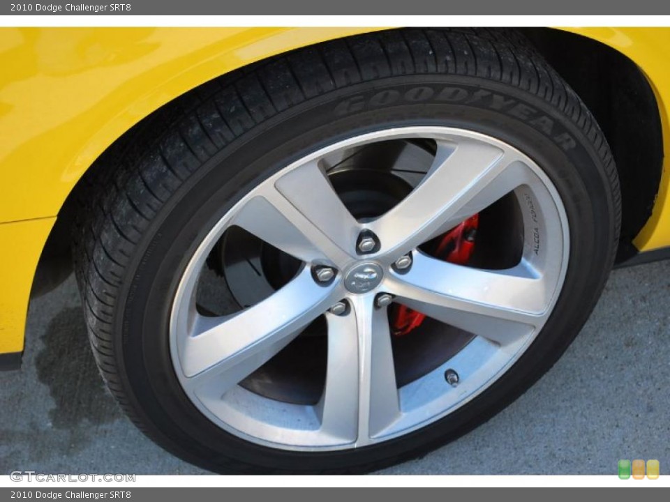2010 Dodge Challenger SRT8 Wheel and Tire Photo #46834773