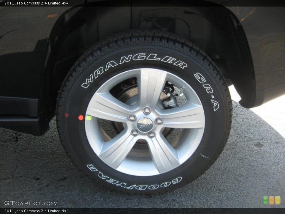 2011 Jeep Compass 2.4 Limited 4x4 Wheel and Tire Photo #46859025