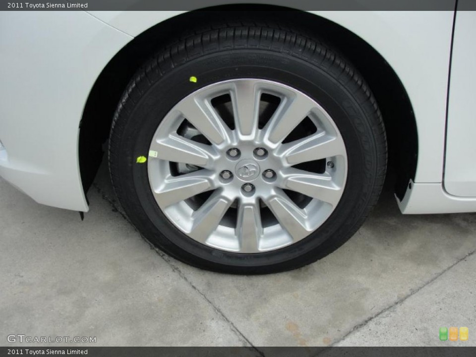 2011 Toyota Sienna Limited Wheel and Tire Photo #46873040