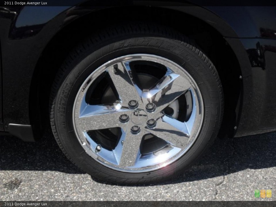2011 Dodge Avenger Lux Wheel and Tire Photo #46877168