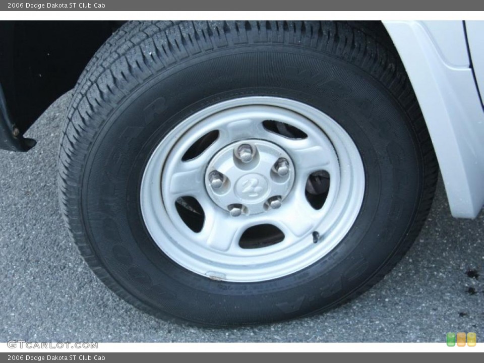 2006 Dodge Dakota ST Club Cab Wheel and Tire Photo #46877174