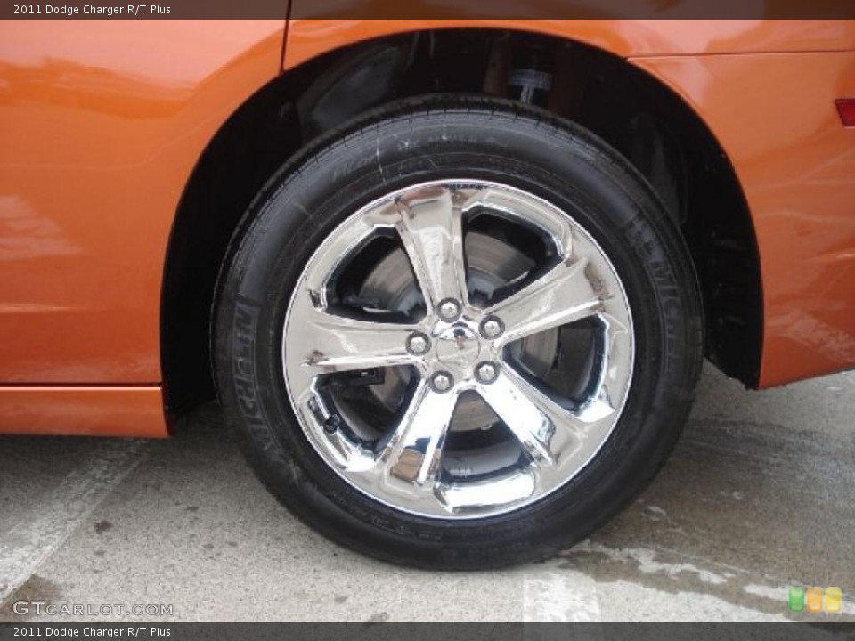 2011 Dodge Charger R/T Plus Wheel and Tire Photo #46920377