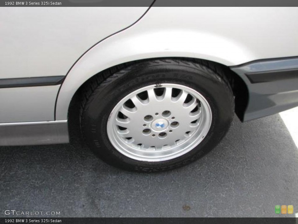 1992 BMW 3 Series 325i Sedan Wheel and Tire Photo #46927652