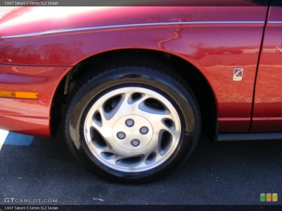 1997 Saturn S Series SL2 Sedan Wheel and Tire Photo #46928240
