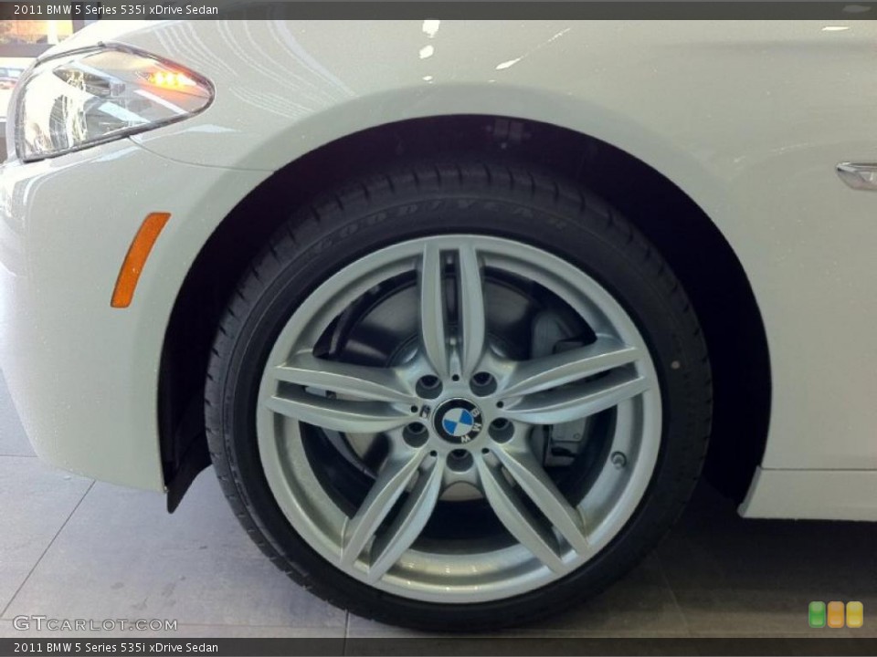 2011 BMW 5 Series 535i xDrive Sedan Wheel and Tire Photo #46929701