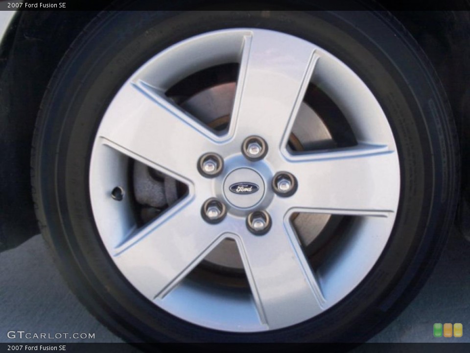 2007 Ford Fusion SE Wheel and Tire Photo #46951854