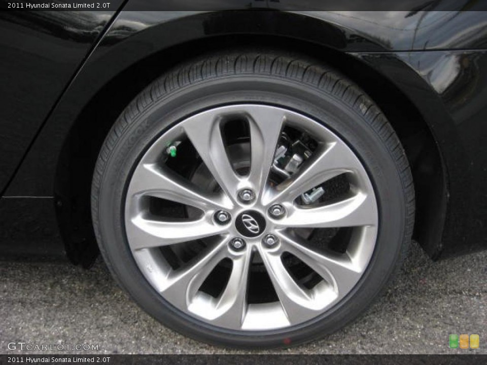 2011 Hyundai Sonata Limited 2.0T Wheel and Tire Photo #46961697