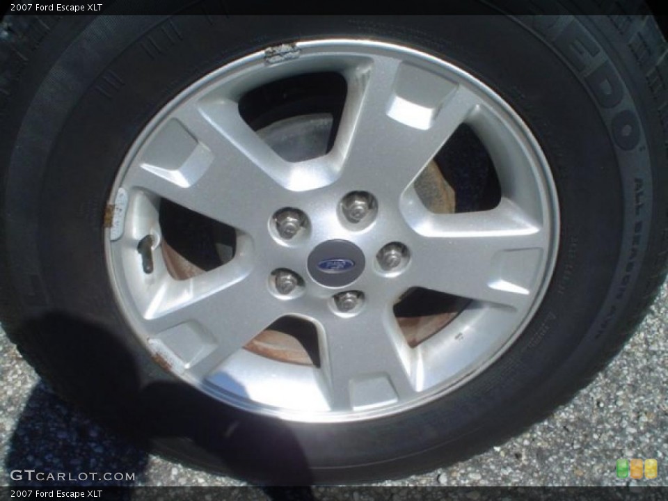 2007 Ford Escape XLT Wheel and Tire Photo #46962162