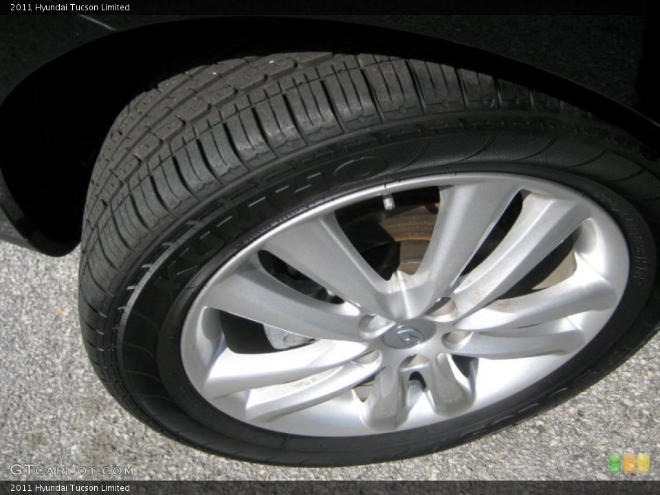 2011 Hyundai Tucson Limited Wheel and Tire Photo #46976055