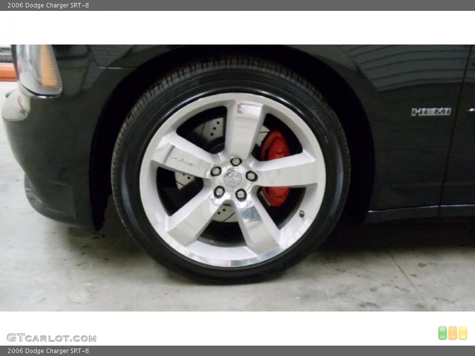 2006 Dodge Charger SRT-8 Wheel and Tire Photo #46998288