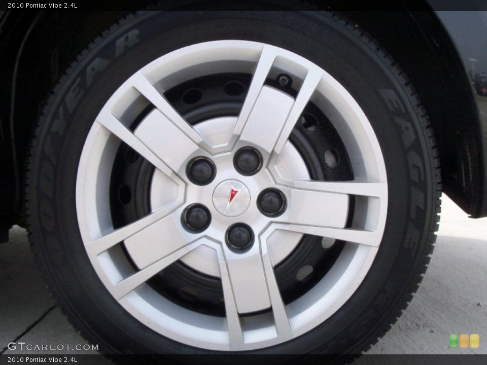 2010 Pontiac Vibe 2.4L Wheel and Tire Photo #47000112