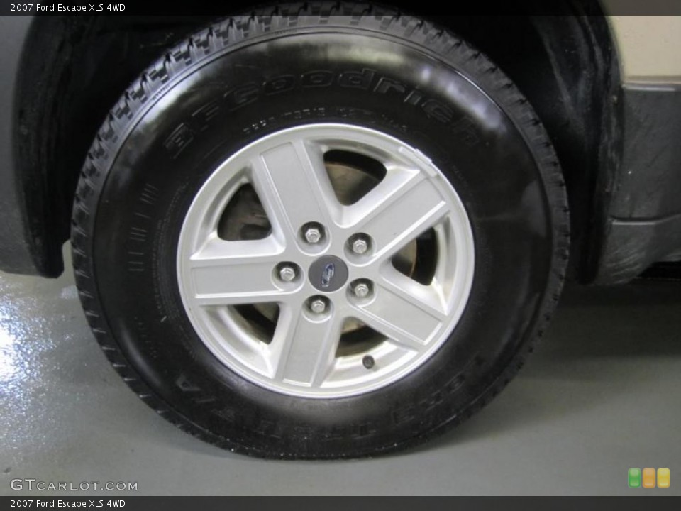 2007 Ford Escape XLS 4WD Wheel and Tire Photo #47001879