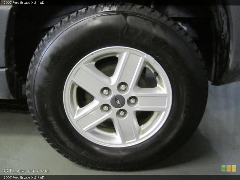 2007 Ford Escape XLS 4WD Wheel and Tire Photo #47001885
