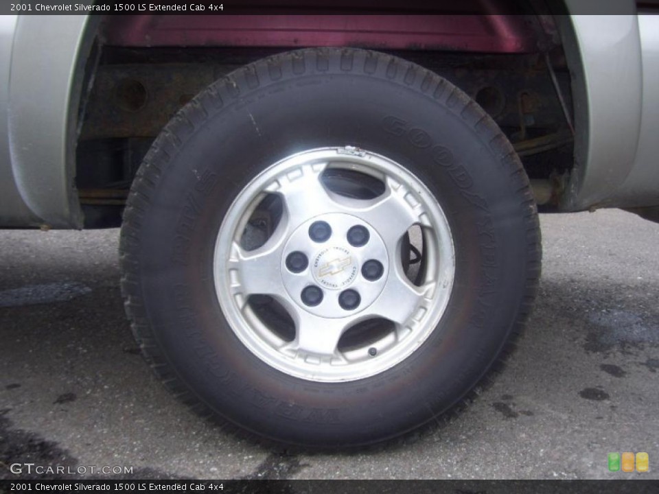 2001 Chevrolet Silverado 1500 LS Extended Cab 4x4 Wheel and Tire Photo #47010399