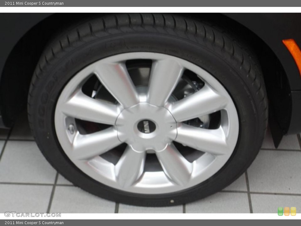 2011 Mini Cooper S Countryman Wheel and Tire Photo #47026980