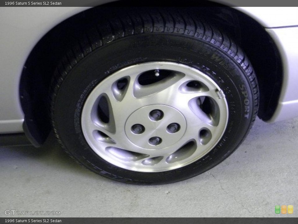 1996 Saturn S Series SL2 Sedan Wheel and Tire Photo #47048298