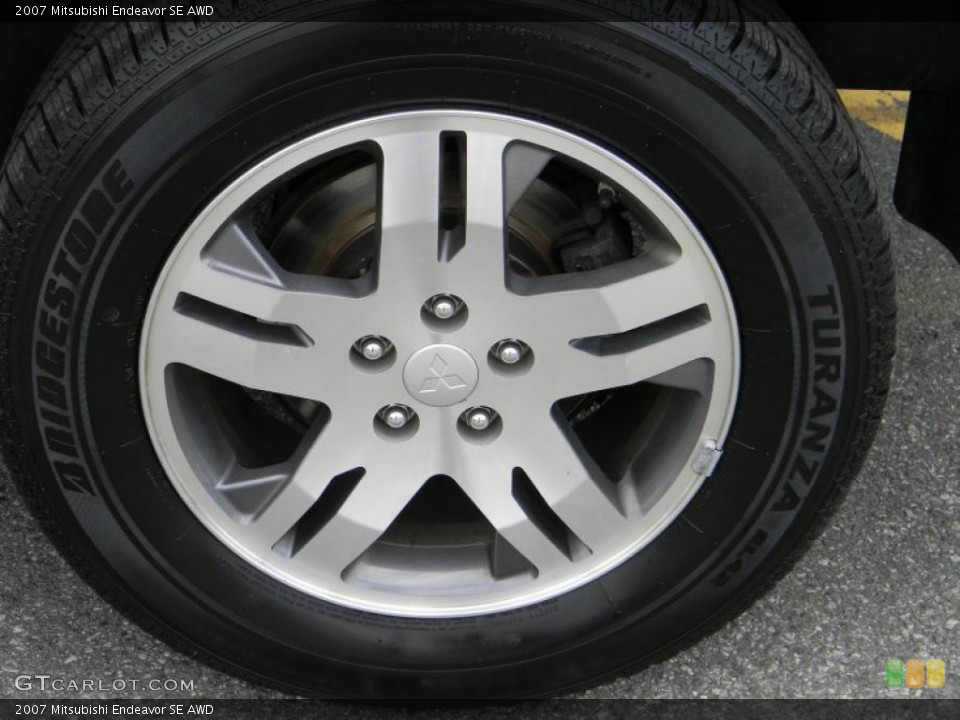 2007 Mitsubishi Endeavor SE AWD Wheel and Tire Photo #47053878