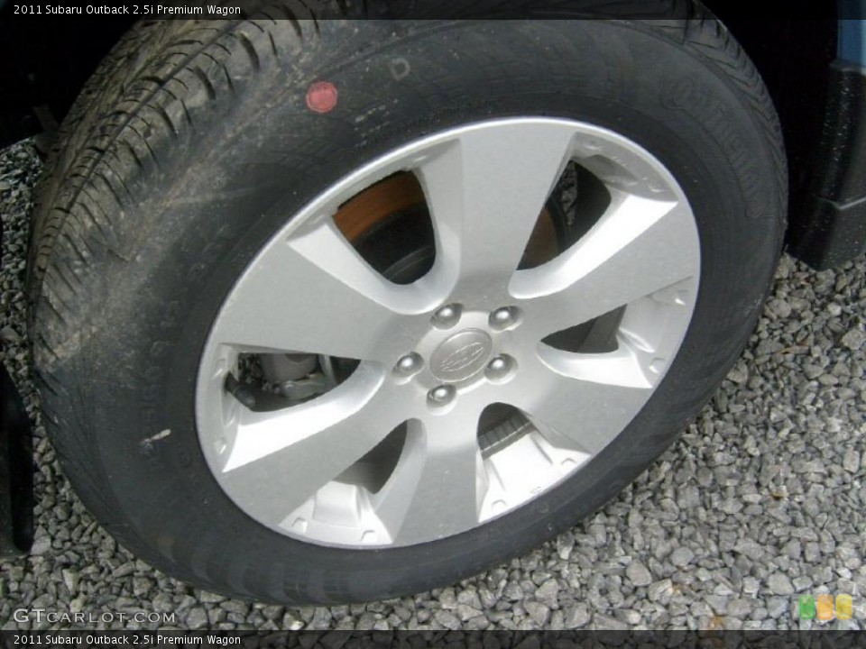 2011 Subaru Outback 2.5i Premium Wagon Wheel and Tire Photo #47059862