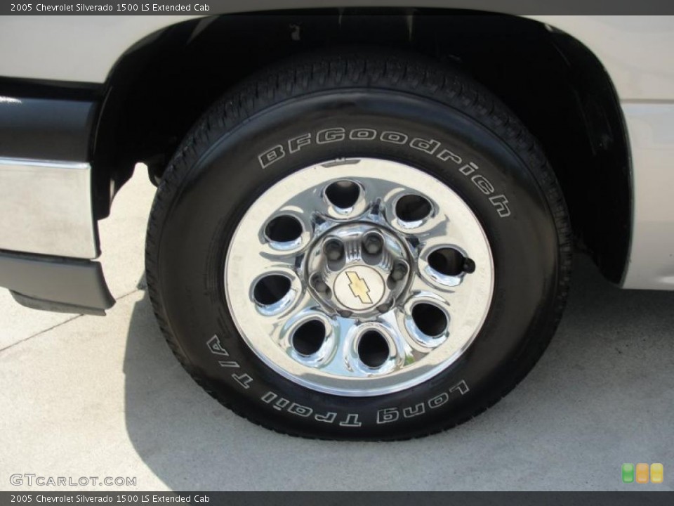 2005 Chevrolet Silverado 1500 LS Extended Cab Wheel and Tire Photo #47073695