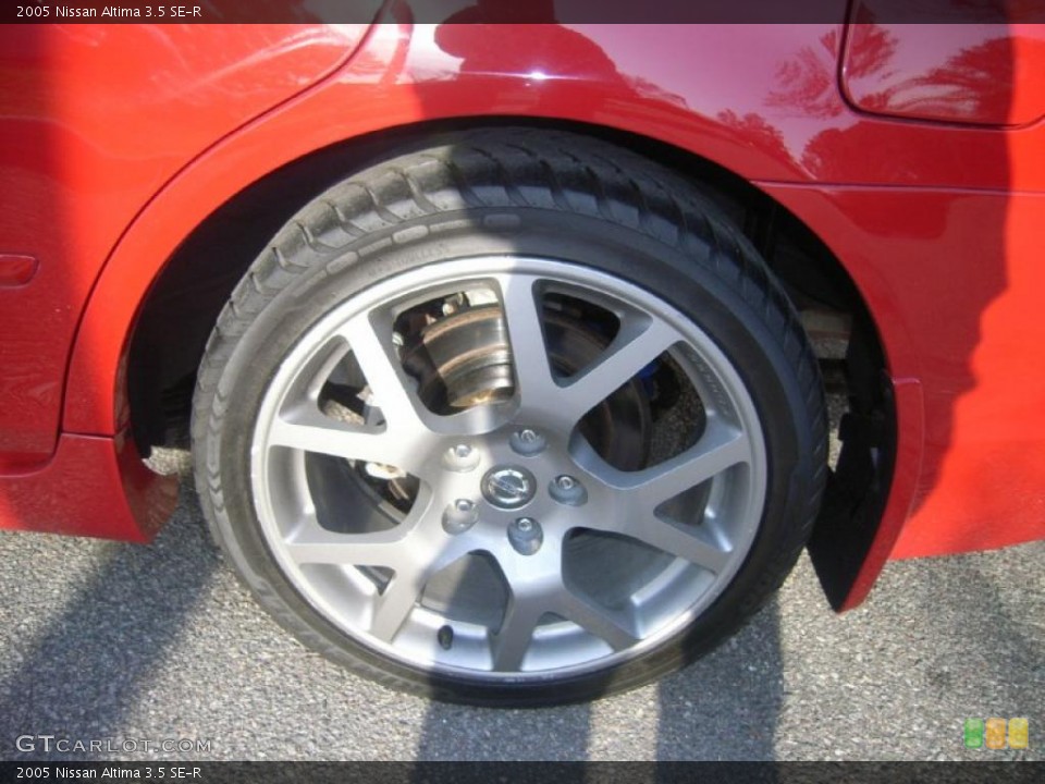 2005 Nissan Altima 3.5 SE-R Wheel and Tire Photo #47085620