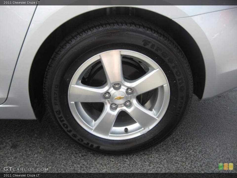 2011 Chevrolet Cruze LT Wheel and Tire Photo #47107361