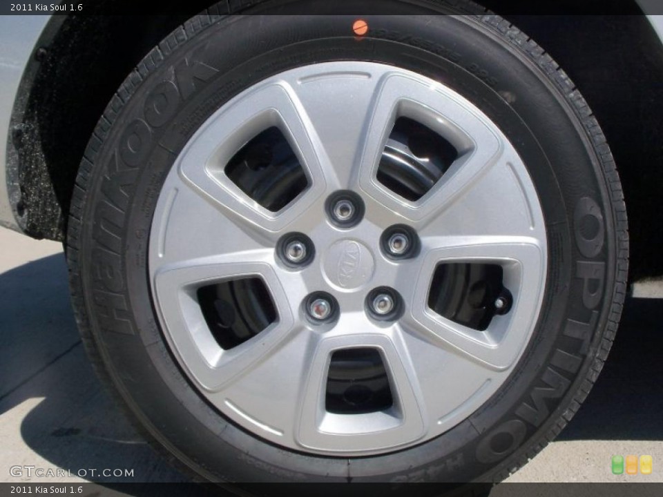 2011 Kia Soul 1.6 Wheel and Tire Photo #47123121