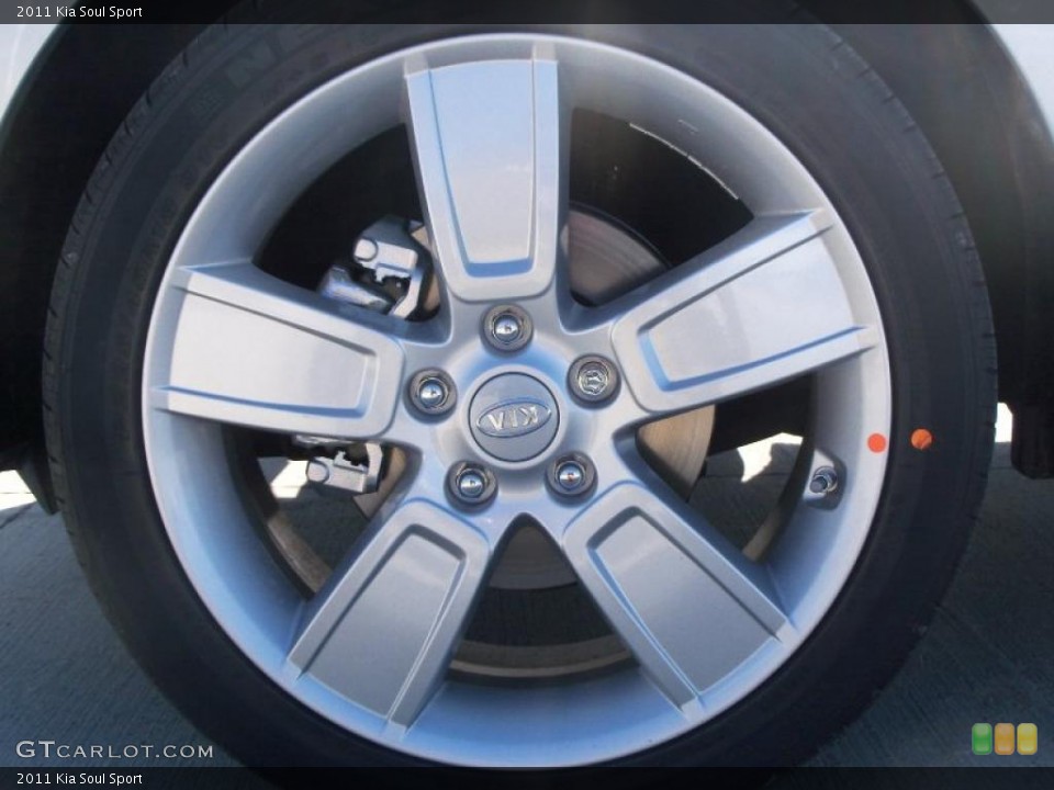 2011 Kia Soul Sport Wheel and Tire Photo #47125428