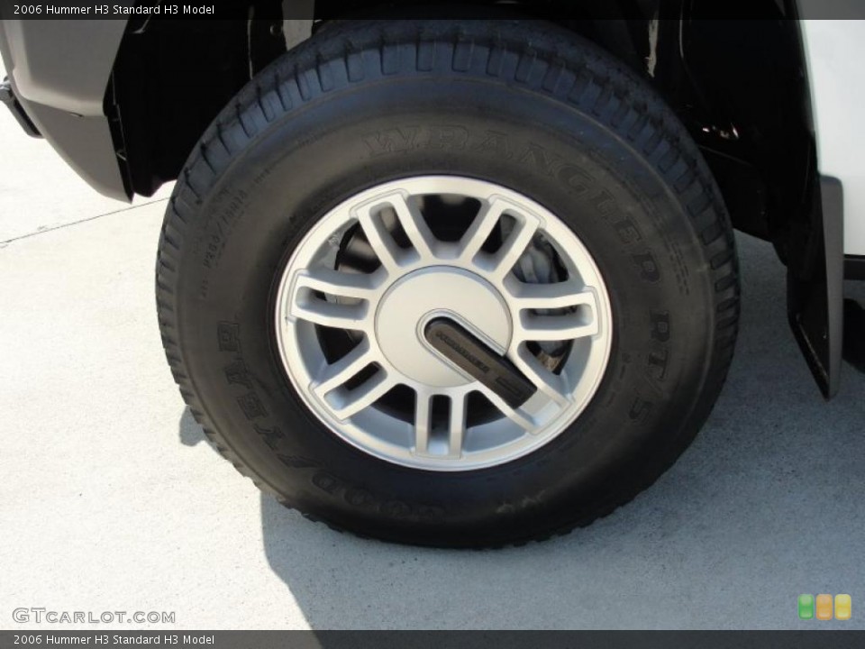 2006 Hummer H3  Wheel and Tire Photo #47132109