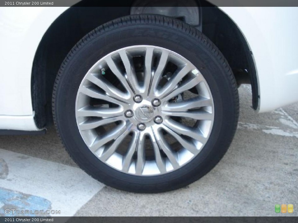 2011 Chrysler 200 Limited Wheel and Tire Photo #47141916