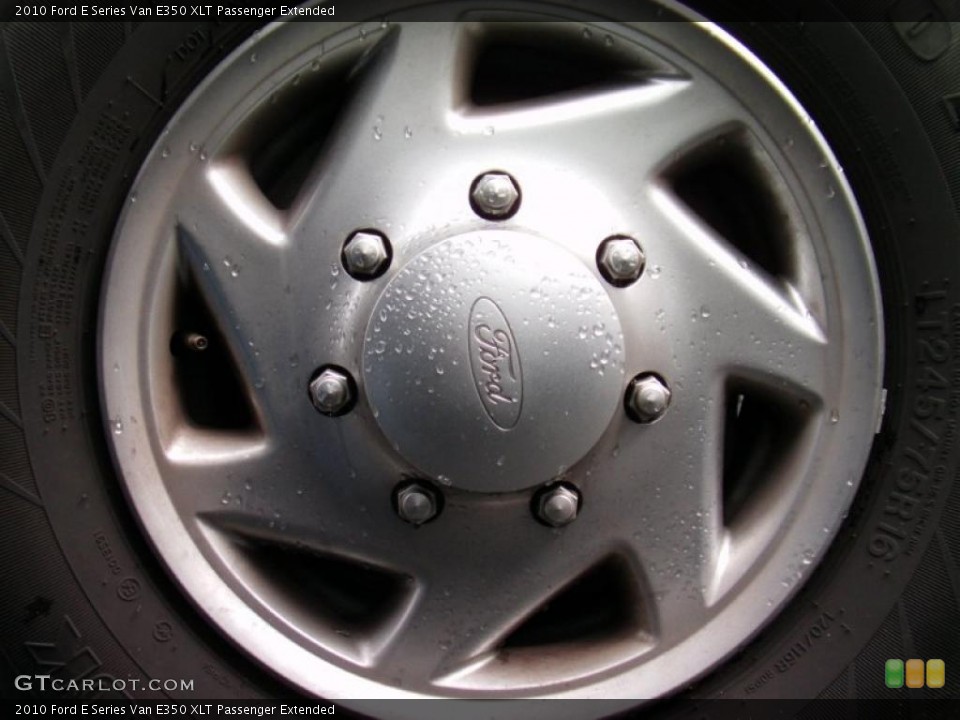 2010 Ford E Series Van E350 XLT Passenger Extended Wheel and Tire Photo #47152728