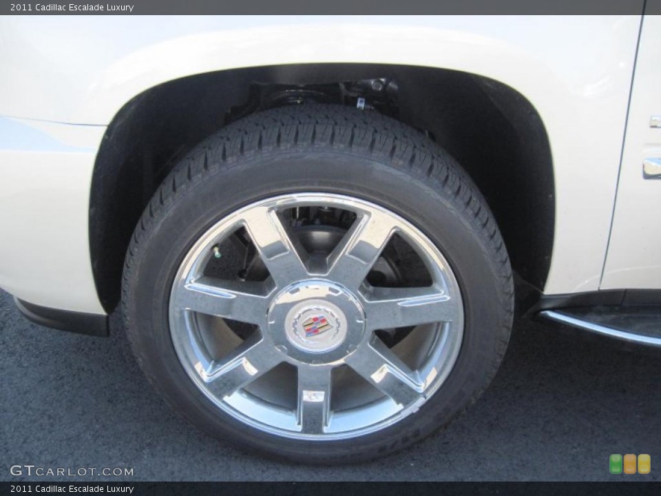 2011 Cadillac Escalade Luxury Wheel and Tire Photo #47185323