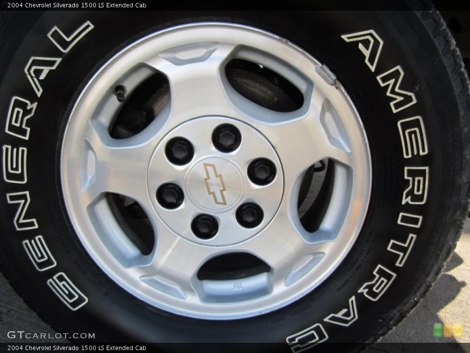 2004 Chevrolet Silverado 1500 LS Extended Cab Wheel and Tire Photo #47226875