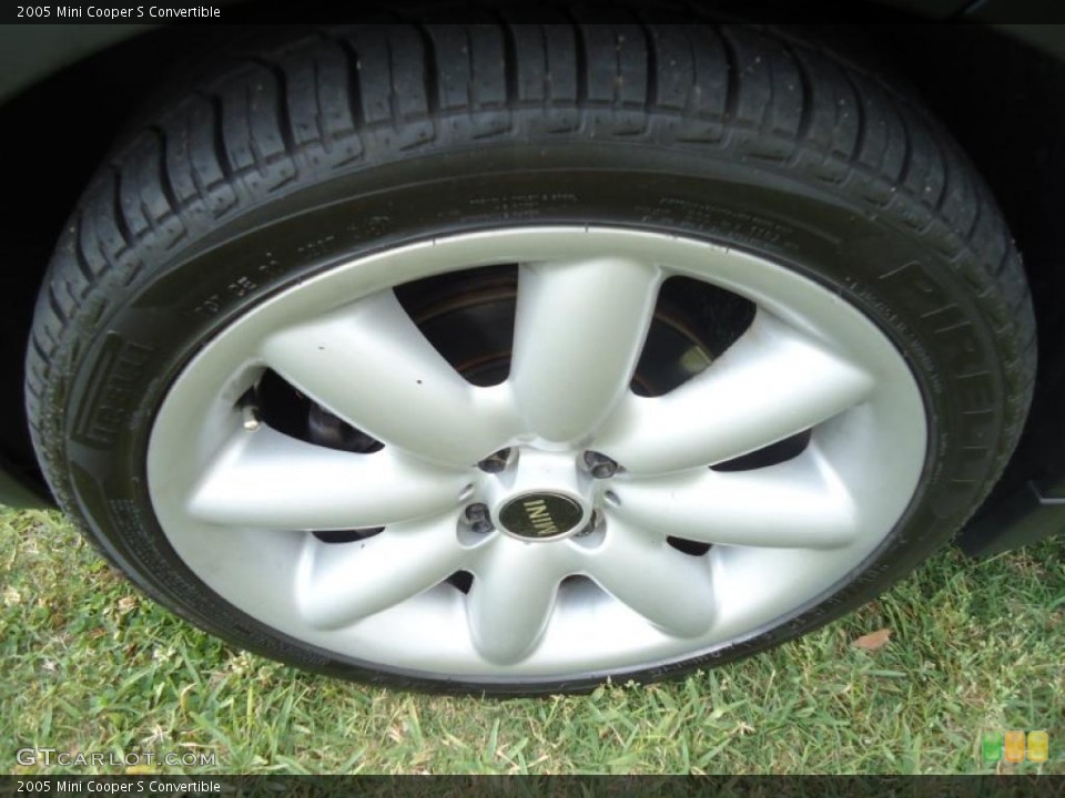2005 Mini Cooper S Convertible Wheel and Tire Photo #47232287
