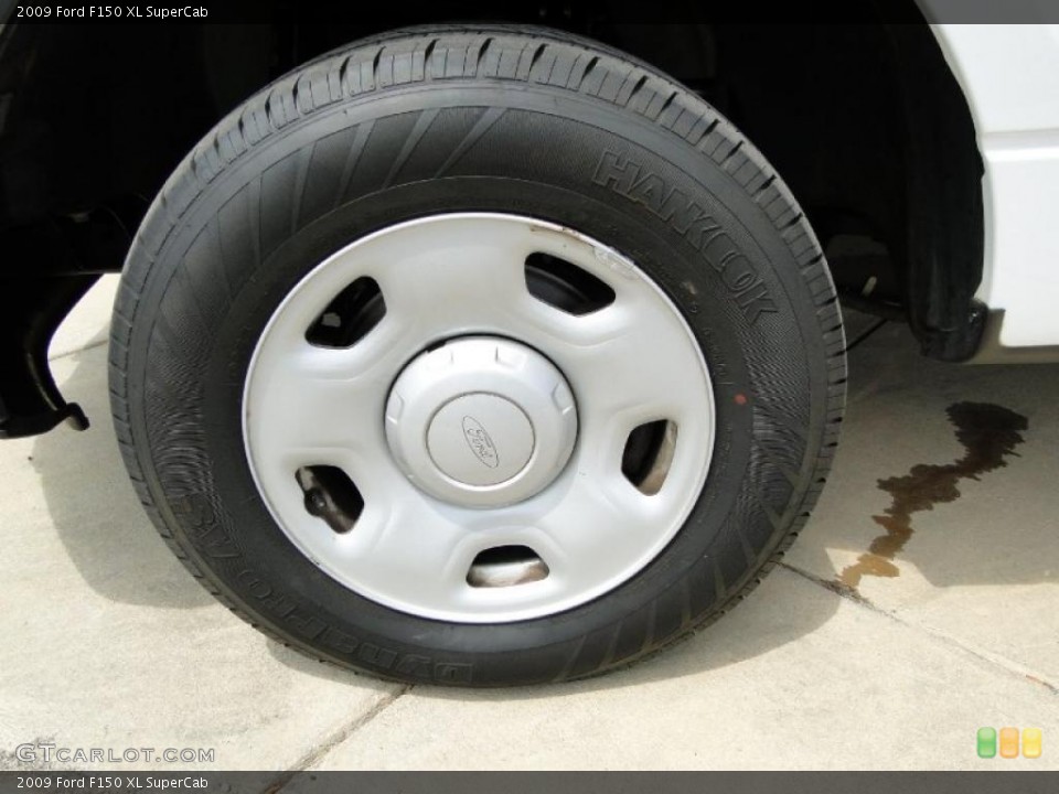 2009 Ford F150 XL SuperCab Wheel and Tire Photo #47257754
