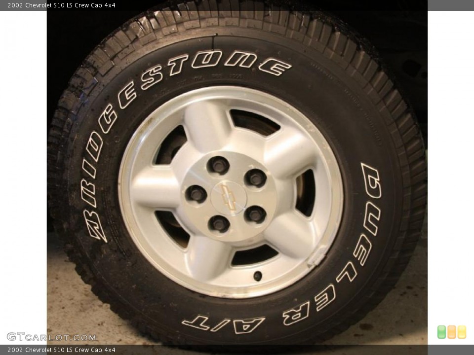 2002 Chevrolet S10 LS Crew Cab 4x4 Wheel and Tire Photo #47262041