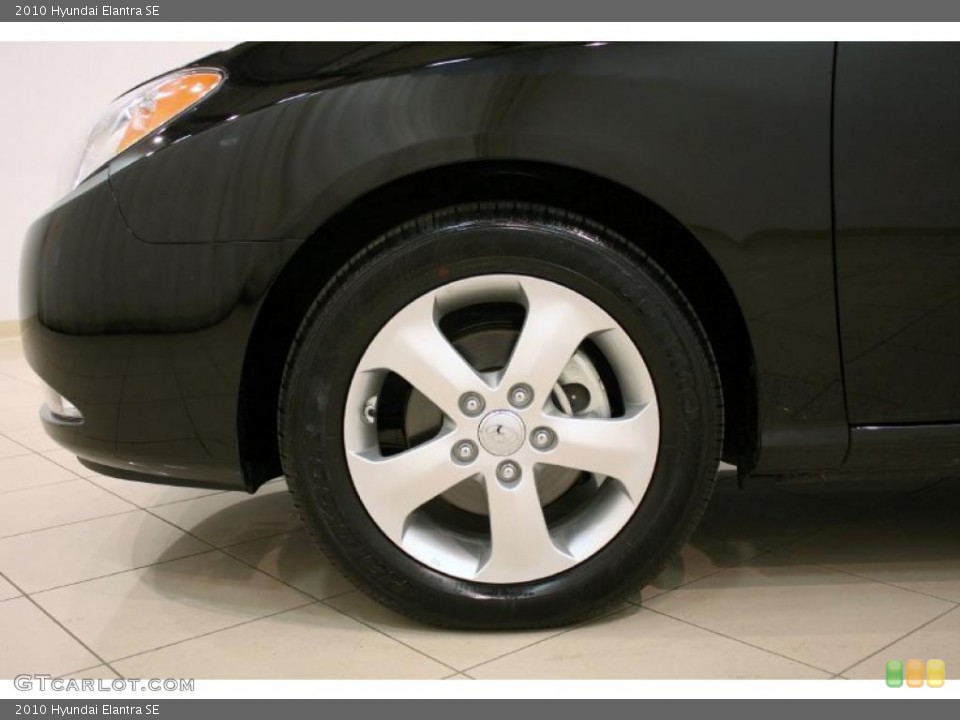 2010 Hyundai Elantra SE Wheel and Tire Photo #47293022