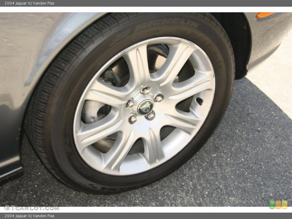 2004 Jaguar XJ Vanden Plas Wheel and Tire Photo #47298770